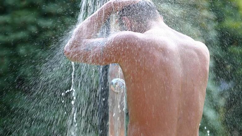 Contrast shower helps increase male potency